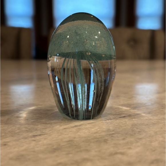 Glass Jellyfish🪼 - Picture 1 of 5